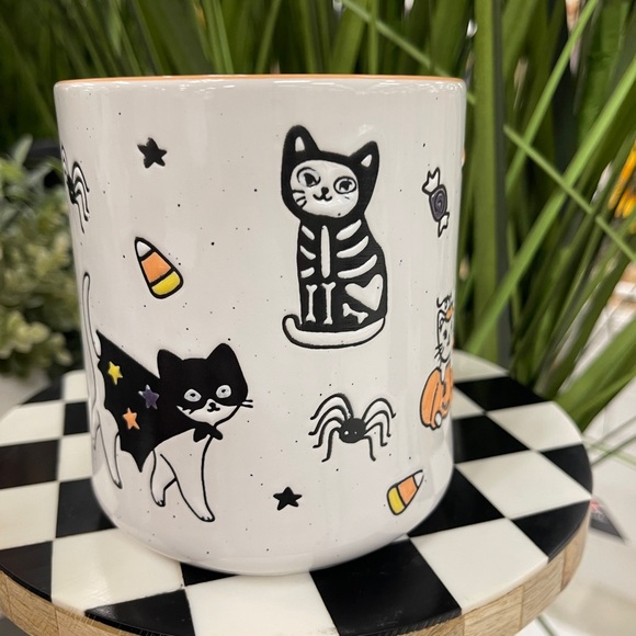 Halloween Cats in Costumes Clementine Ceramic Mug NWT - Picture 2 of 6